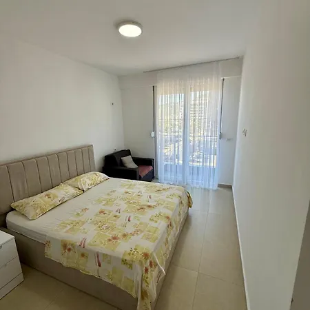 Apartment Panorama *